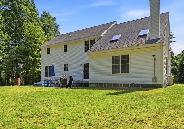 33rd image of 6 Hickory Hill Rd, Pelham, NH 03076 | MLS# 5098421