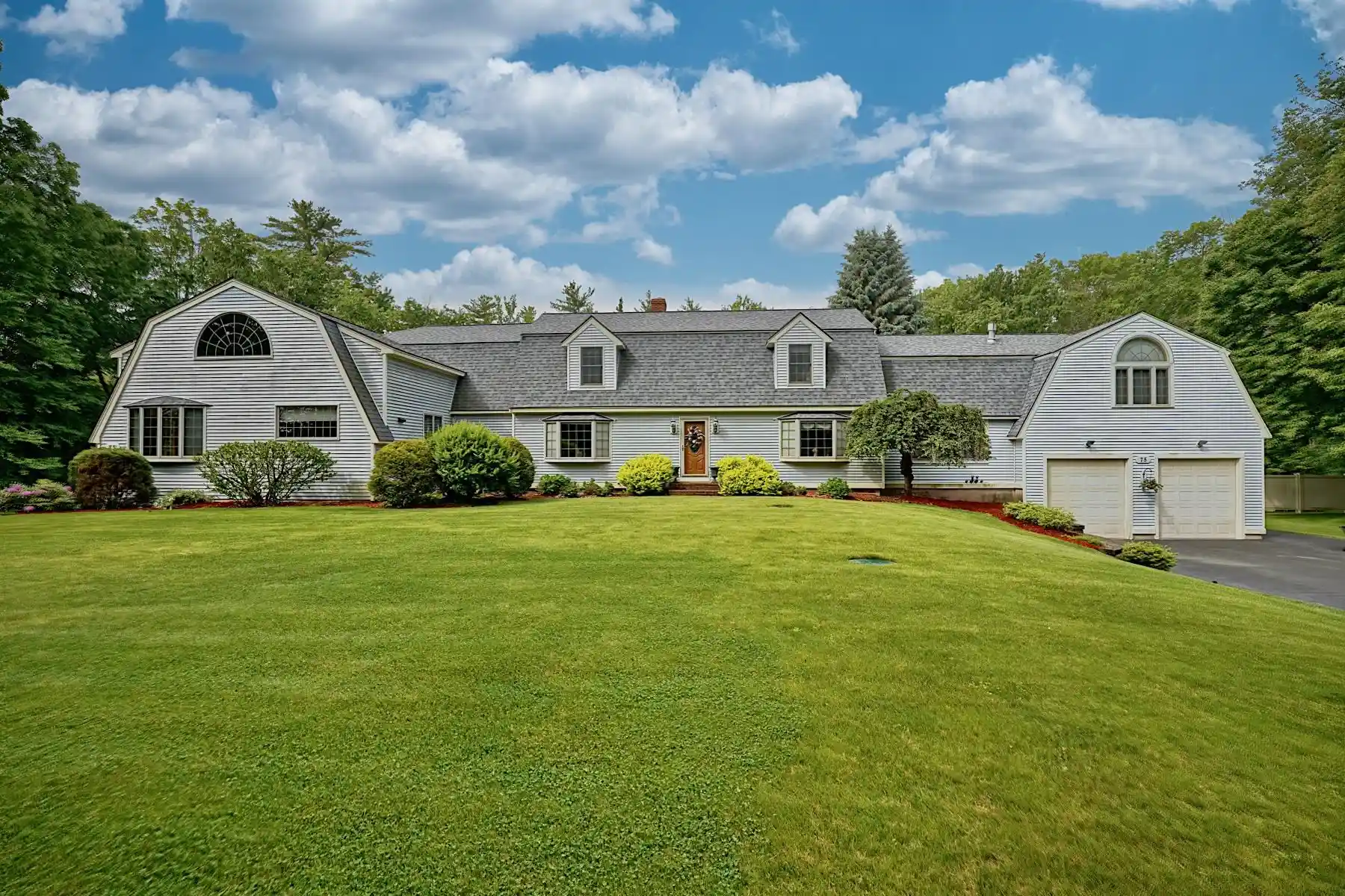 Photo 1 of Mansion for sale at 73 75 Dearborn Rd, Greenland, NH 03840 | MLS# 5098431 | Listing updated on 2026-10-27
