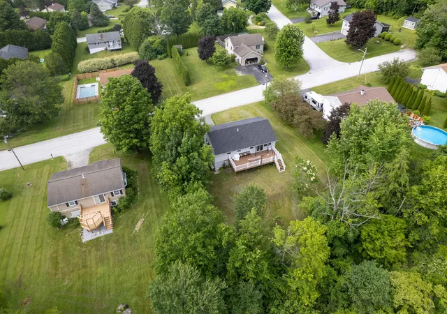 Photo 4 of Single family home for sale at 6 Irving Hts, Rutland, VT 05701 | MLS# 5098432 | Listing updated on 2026-08-01