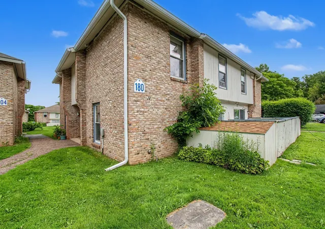 1st image of 180 Ledgewood Cir #103, Burlington, VT 05401 | MLS# 5098436