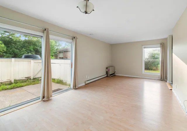 4th image of 180 Ledgewood Cir #103, Burlington, VT 05401 | MLS# 5098436