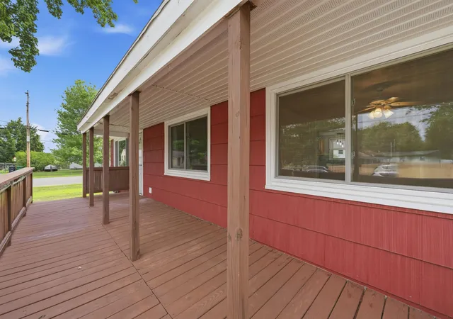 Homes for sale in Nashua, NH | 2 Iroquois Rd, Nashua, NH 03063 | MLS# 5098439