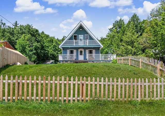 Homes for sale in Washington, NH | 2194 Valley Rd, Washington, NH 03280 | MLS# 5098459