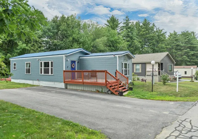 4th image of 82 Gooseberry Cir, Rochester, NH 03867 | MLS# 5098463