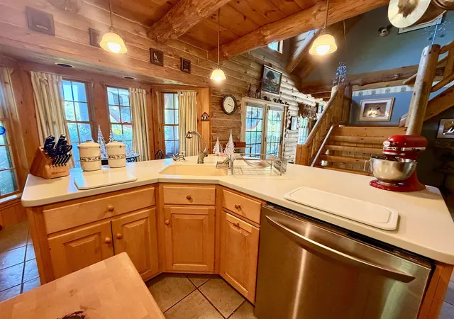 Homes for sale in Woodstock, VT | 3036 West Woodstock Rd, Woodstock, VT 05091 | MLS# 5098474
