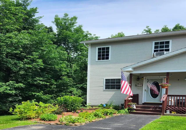 Townhouse for sale at 31 Twin Ct, Saint Albans, VT 05478 | MLS# 5098481