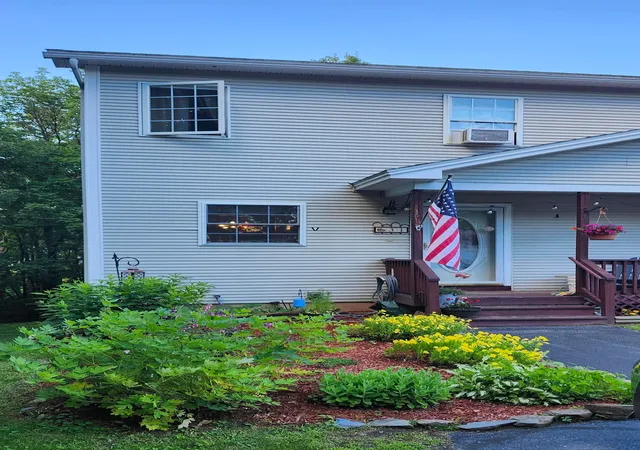 Photo 3 of Townhouse for sale at 31 Twin Ct, Saint Albans, VT 05478 | MLS# 5098481 | Listing updated on 2026-08-23