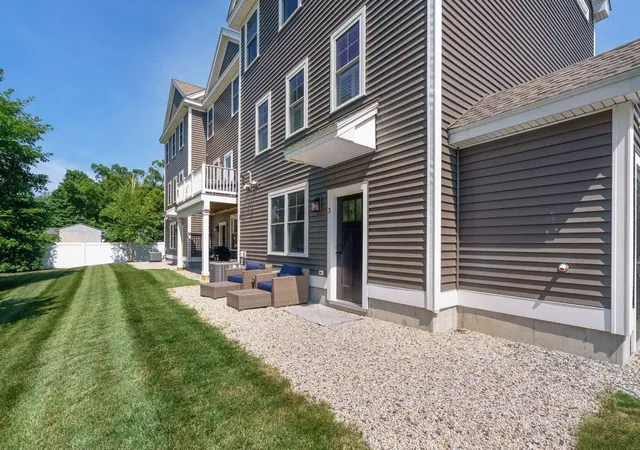 Homes for sale in Portsmouth, NH | 55 Ocean Rd #3, Portsmouth, NH 03801 | MLS# 5098483
