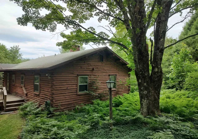 Homes for sale in Randolph, VT | 801 Harlow Hl, Randolph, VT 05060 | MLS# 5098519