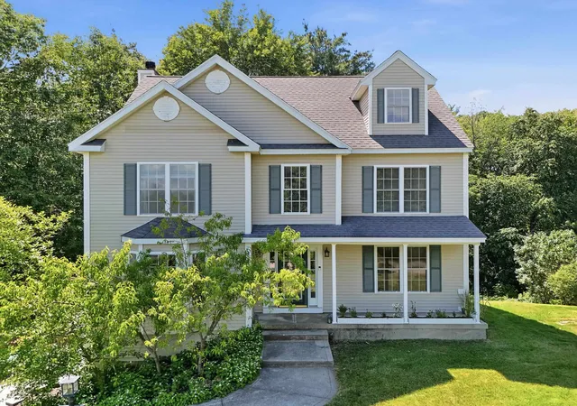 Photo 1 of Sale Pending at 9 Hawk Dr, Salem, NH 03079 | MLS# 5098521 | Listing updated on 2026-08-17