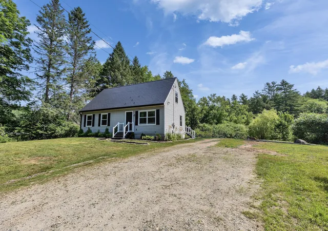 Homes for sale in Winchester, NH | 229 Back Ashuelot Rd, Winchester, NH 03470 | MLS# 5098523