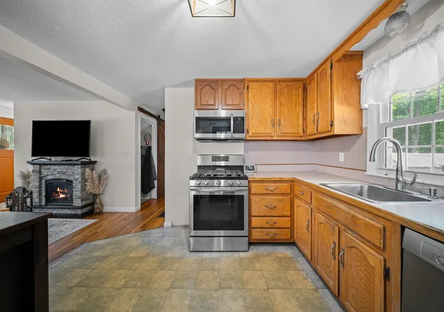 Homes for sale in Dover, NH | 45 Applevale Dr, Dover, NH 03820 | MLS# 5098525