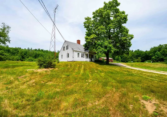 Homes for sale in Rochester, NH | 4 Whitehouse Rd, Rochester, NH 03867 | MLS# 5098529