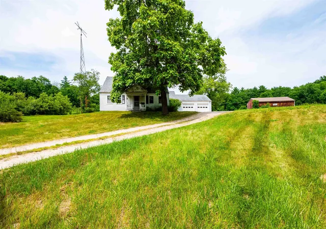 Homes for sale in Rochester, NH | 4 Whitehouse Rd, Rochester, NH 03867 | MLS# 5098529