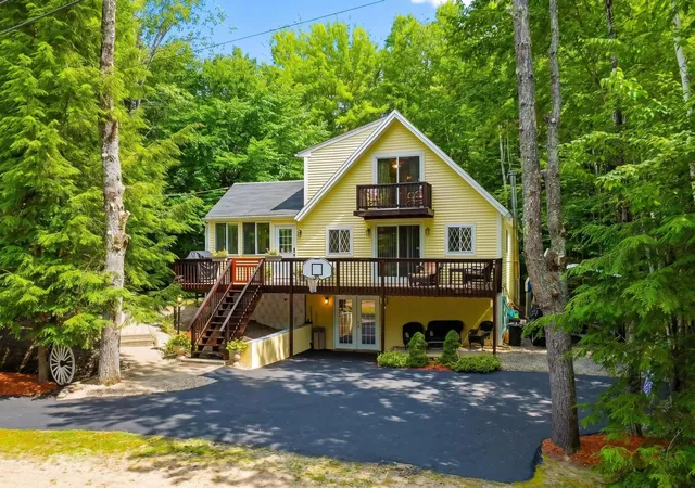Photo 1 of Single family home for sale at 30 Hickory Ln, Moultonborough, NH 03254 | MLS# 5098533 | Listing updated on 2026-07-30