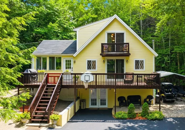 Photo 2 of Single family home for sale at 30 Hickory Ln, Moultonborough, NH 03254 | MLS# 5098533 | Listing updated on 2026-07-30
