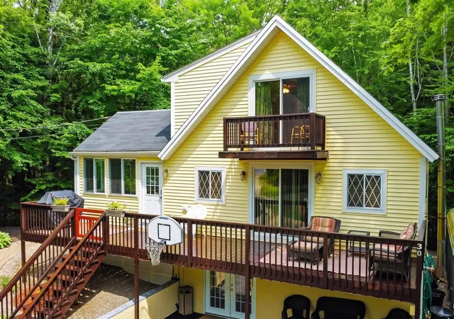 Photo 3 of Single family home for sale at 30 Hickory Ln, Moultonborough, NH 03254 | MLS# 5098533 | Listing updated on 2026-07-30
