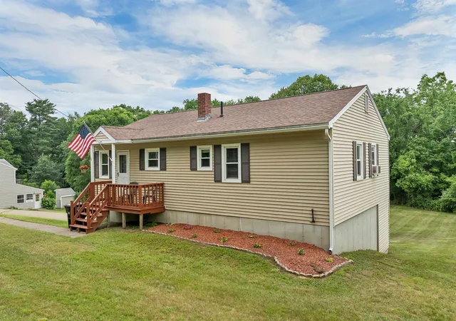 Homes for sale in Franklin, NH | 185 Summit St, Franklin, NH 03235 | MLS# 5098539