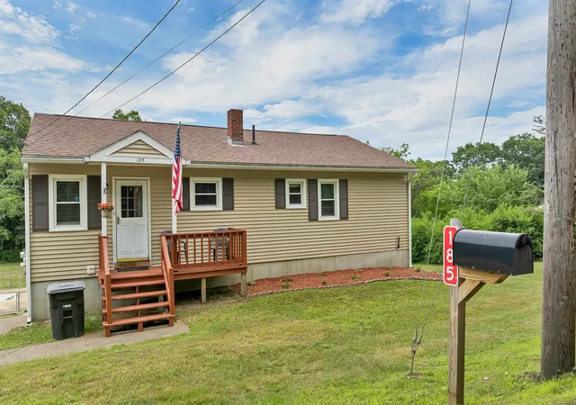 Homes for sale in Franklin, NH | 185 Summit St, Franklin, NH 03235 | MLS# 5098539