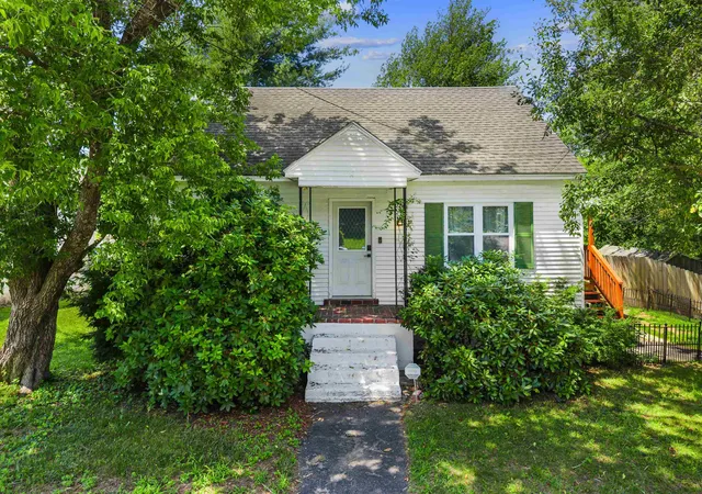 1st image of 18 Warren Ave, Goffstown, NH 03045 | MLS# 5098544