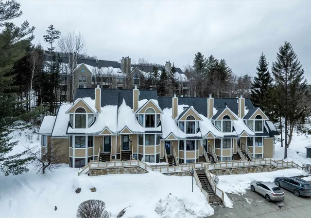 Homes for sale in Dover, VT | 1 C Townhouse Sq, Dover, VT 05356 | MLS# 5098549