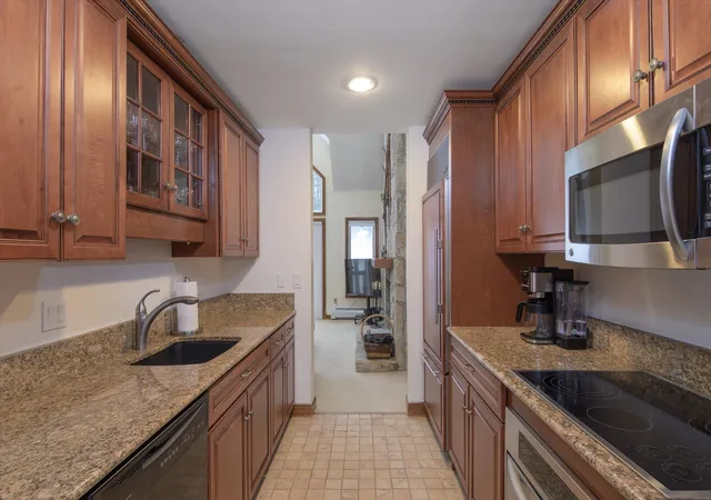 Homes for sale in Dover, VT | 1-C Townhouse Sq, Dover, VT 05356 | MLS# 5098549