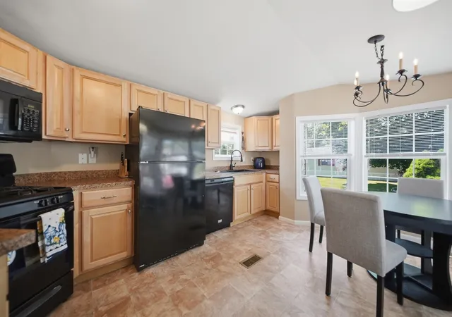 Homes for sale in North Hampton, NH | 20 Black Forest Rd, North Hampton, NH 03862 | MLS# 5098577