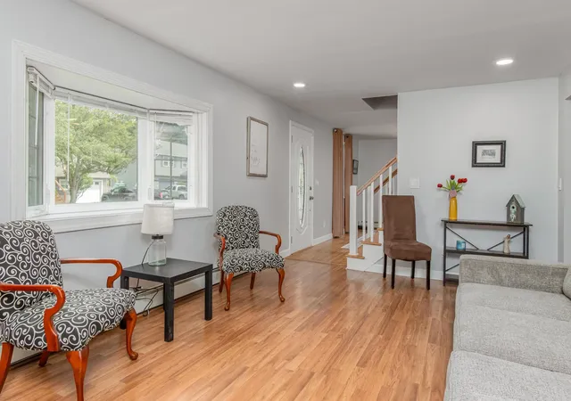 5th image of 68 Benjamin St, Manchester, NH 03109 | MLS# 5098578