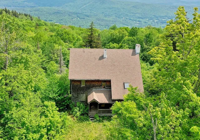 Homes for sale in Ludlow, VT | 1300 Mountain Rd, Ludlow, VT 05149 | MLS# 5098579