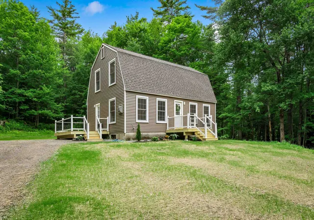 Homes for sale in Salisbury, NH | 491 Raccoon Hill Rd, Salisbury, NH 03268 | MLS# 5098587