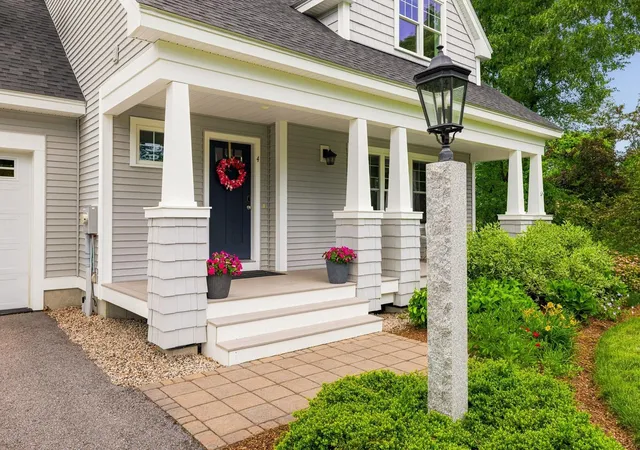 3rd image of 4 Betty Ln, Stratham, NH 03885 | MLS# 5098606