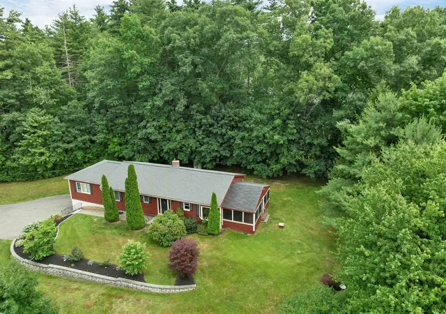 Homes for sale in Nashua, NH | 40 Coburn Ave, Nashua, NH 03063 | MLS# 5098611