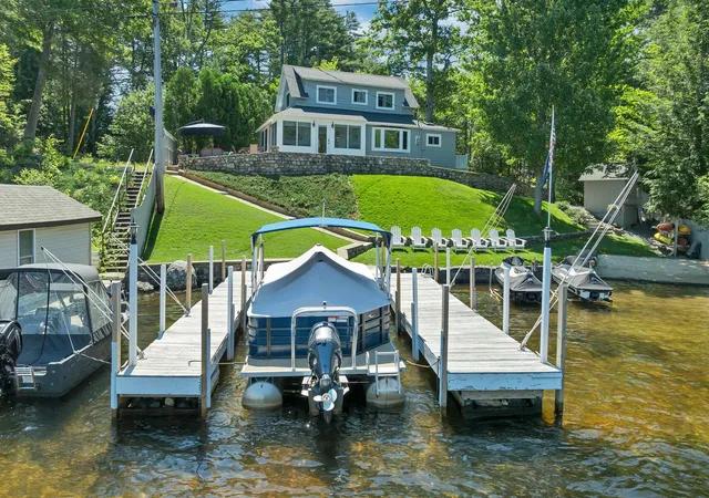 Homes for sale in Alton Bay, NH | 11 Farmington Rd, Alton Bay, NH 03810 | MLS# 5098629