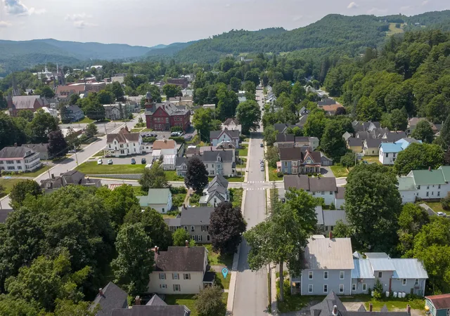 Photo 3 of Single family home for sale at 374 Spring St, Saint Johnsbury, VT 05819 | MLS# 5098654 | Listing updated on 2026-07-28
