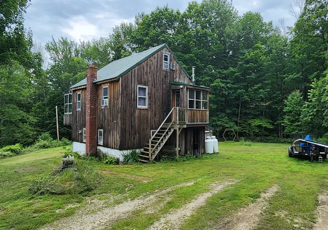 Homes for sale in Goshen, NH | 925 Center Rd, Goshen, NH 03752 | MLS# 5098661