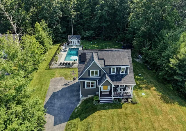 Homes for sale in Barrington, NH | 190 Breezy Wy, Barrington, NH 03825 | MLS# 5098666