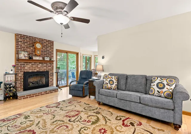 Homes for sale in Laconia, NH | 674 Elm St #Unit 10, Laconia, NH 03246 | MLS# 5098669