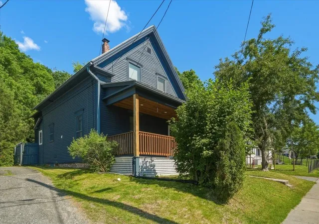 2nd image of 320 Charles St, Lyndon, VT 05851 | MLS# 5098673