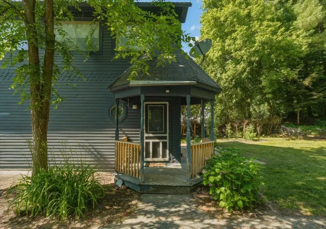 4th image of 320 Charles St, Lyndon, VT 05851 | MLS# 5098673