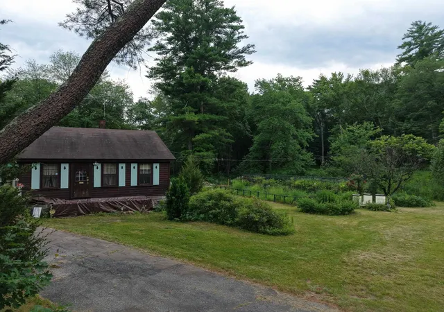 Homes for sale in Derry, NH | 283 Hampstead Rd, Derry, NH 03038 | MLS# 5098674