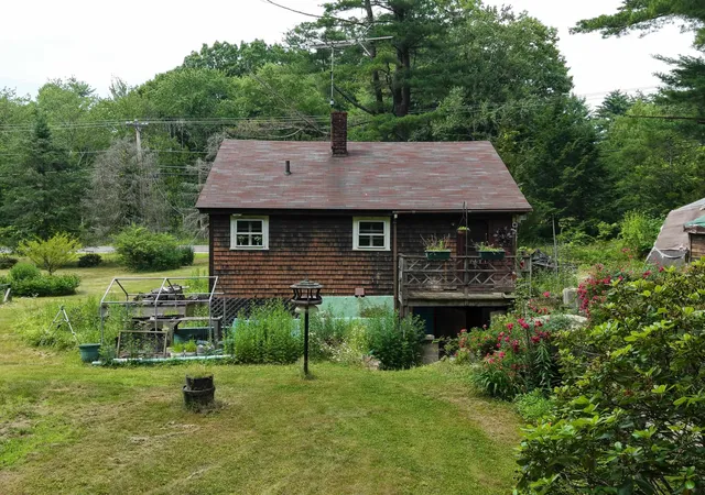 Homes for sale in Derry, NH | 283 Hampstead Rd, Derry, NH 03038 | MLS# 5098674