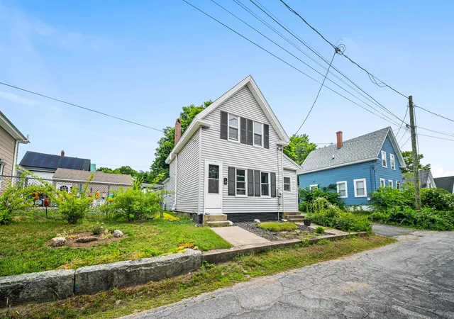 2nd image of 13 Crescent St, Farmington, NH 03835 | MLS# 5098676