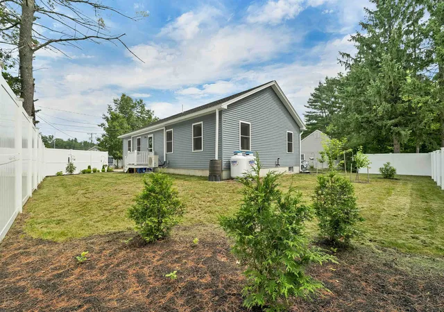 2nd image of 3 Carver St, Franklin, NH 03235 | MLS# 5098680
