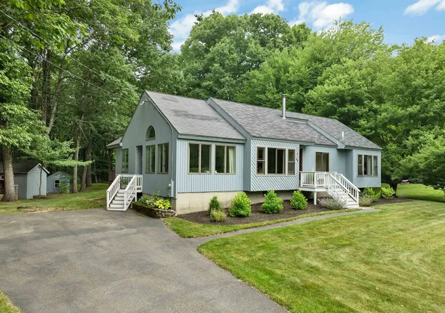 Photo 1 of Single family home for sale at 43 Redfield Cir, Derry, NH 03038 | MLS# 5098700 | Listing updated on 2026-07-21
