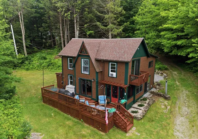 Homes for sale in Bristol, NH | 31 Don Gerry Rd #17, Bristol, NH 03222 | MLS# 5098711