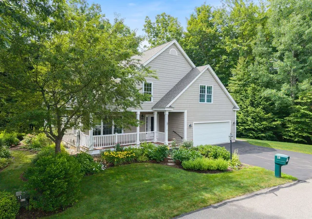 Condo for sale at 29 Vineyard Dr, Stratham, NH 03885 | MLS# 5098712