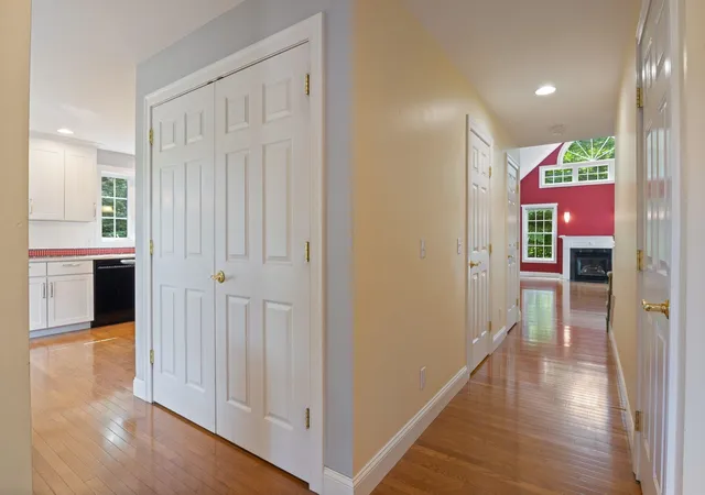 Photo 4 of Condo for sale at 29 Vineyard Dr, Stratham, NH 03885 | MLS# 5098712 | Listing updated on 2026-08-27