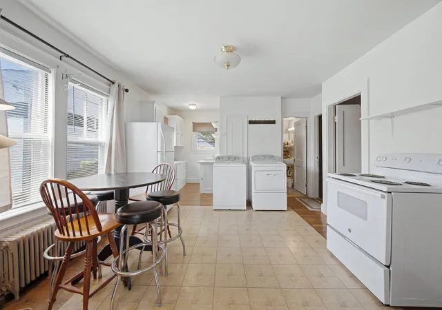 5th image of 15-15 1/2 Marshall St, Nashua, NH 03064 | MLS# 5098718