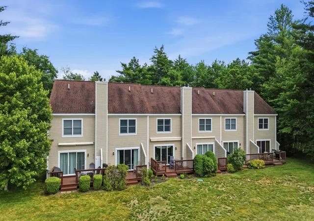 3rd image of 60 Laurel Ln #32, Conway, NH 03860 | MLS# 5098724