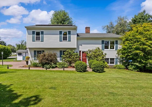 2nd image of 87 Morgan Pkwy, Williston, VT 05495 | MLS# 5098739